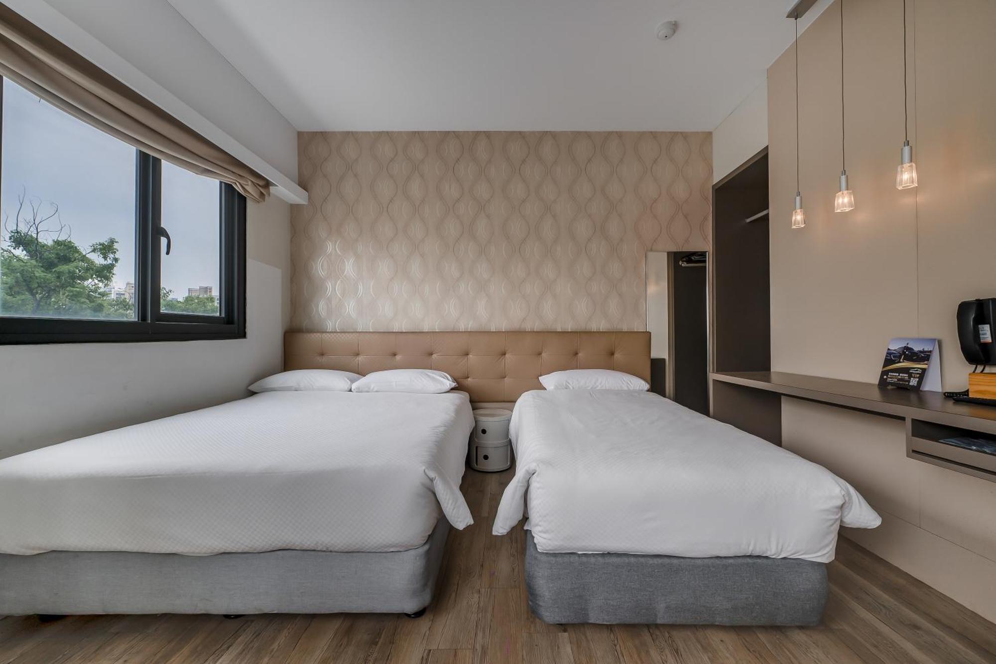 Check Inn Express Kaohsiung Love River Eksteriør billede