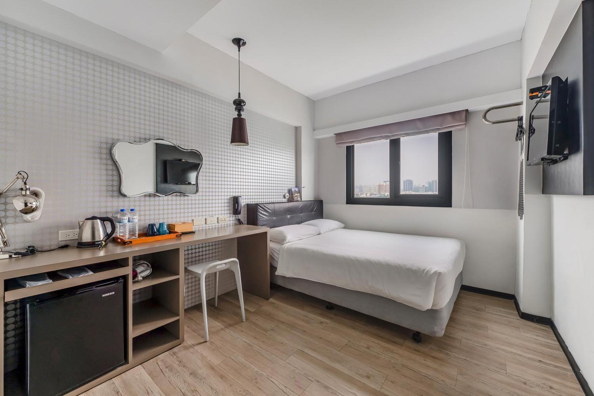 Check Inn Express Kaohsiung Love River Eksteriør billede