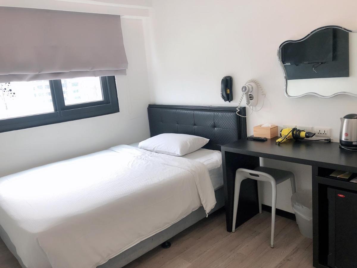 Check Inn Express Kaohsiung Love River Eksteriør billede